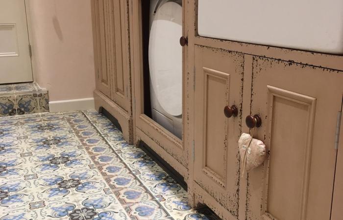 Pastel art nouveau ceramics in this Wiltshire stone cottage