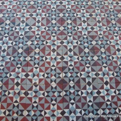 20.5m2 French Perrusson ceramic floor, beautiful patina 1910