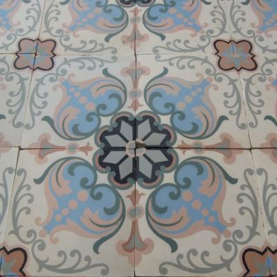 9.3m2+ / 100 sq ft antique Amay floor in a pastel palette