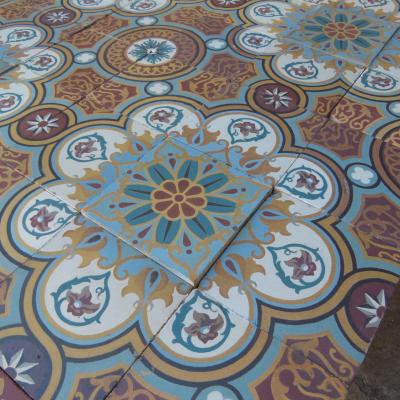 16.75m2 - Early 20th century Perrusson floor with a rich patina