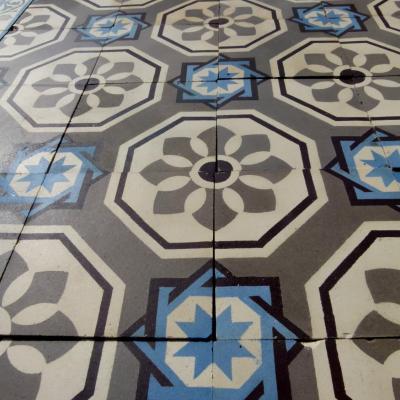 c.0.9m2+ / 10 sq ft antique Belgian gres cerame tiles