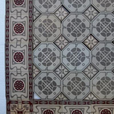 15.75m2 antique Villeroy and Boch octagon ceramic floor with cabochons - 1946 