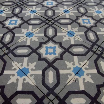 6.5m2 antique ceramic floor tiles in cool tones pre-1912