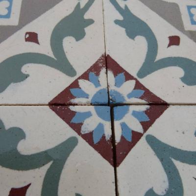 Beautifully tessellating Belgian ceramic floor with triple borders - 11.5m2 
