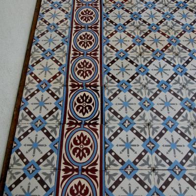 3.5m2 antique ceramic Belgian floor with same size borders