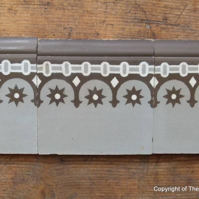 9.5 linear metres of antique French skirting tiles