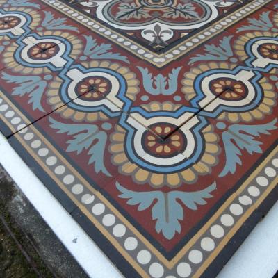 A warm and magnificently detailed Maubeuge period floor