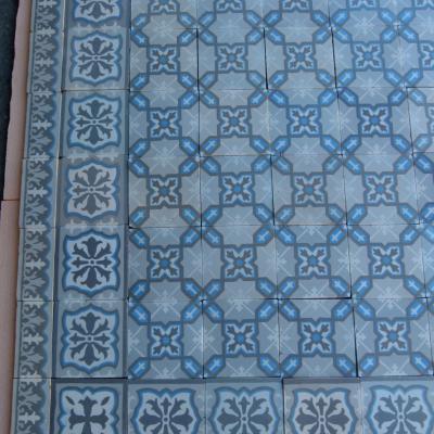 Classical 11.5m2 to 14m2 ceramic floor with double borders