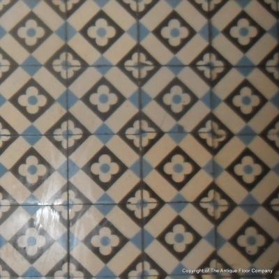 c.9m2 antique ceramic French floor c.1920